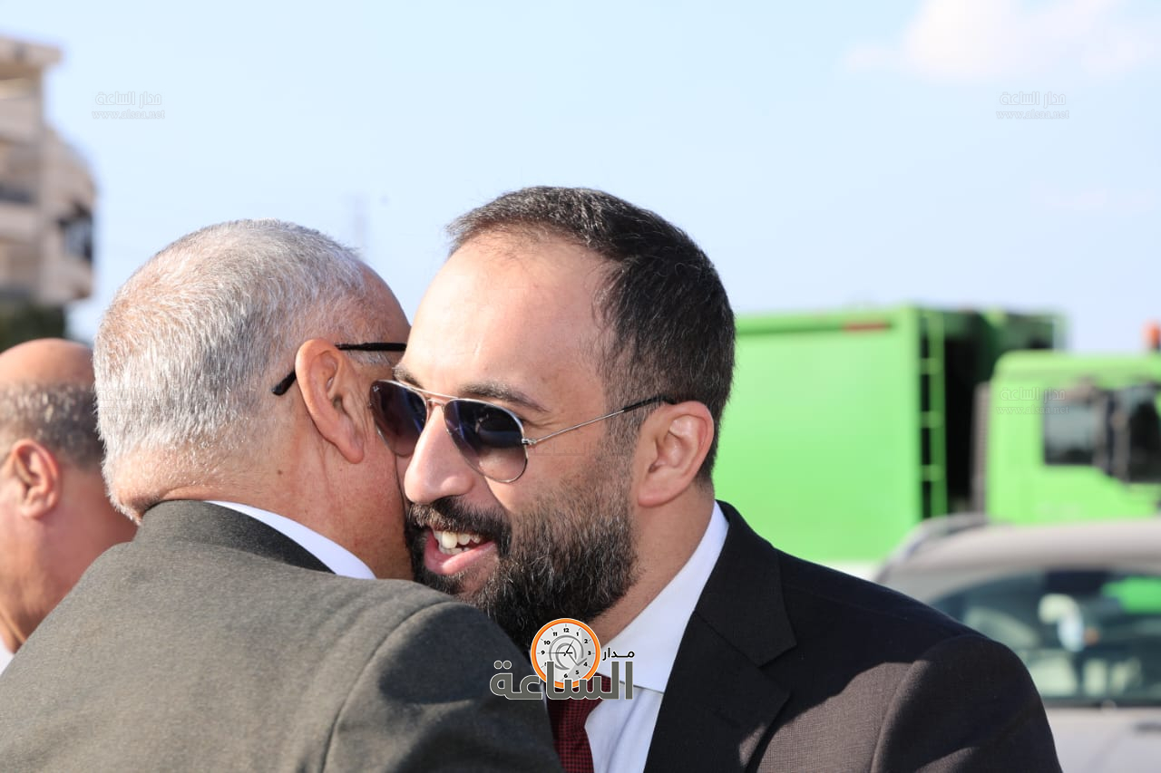 Madar Al-Saa Images 0.8976179321890247