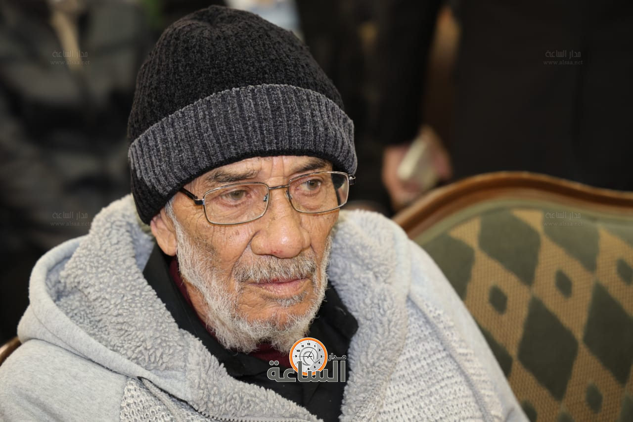 Madar Al-Saa Images 0.7212514208734797