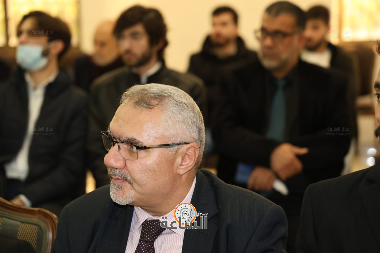 Madar Al-Saa Images 0.3208855734796623