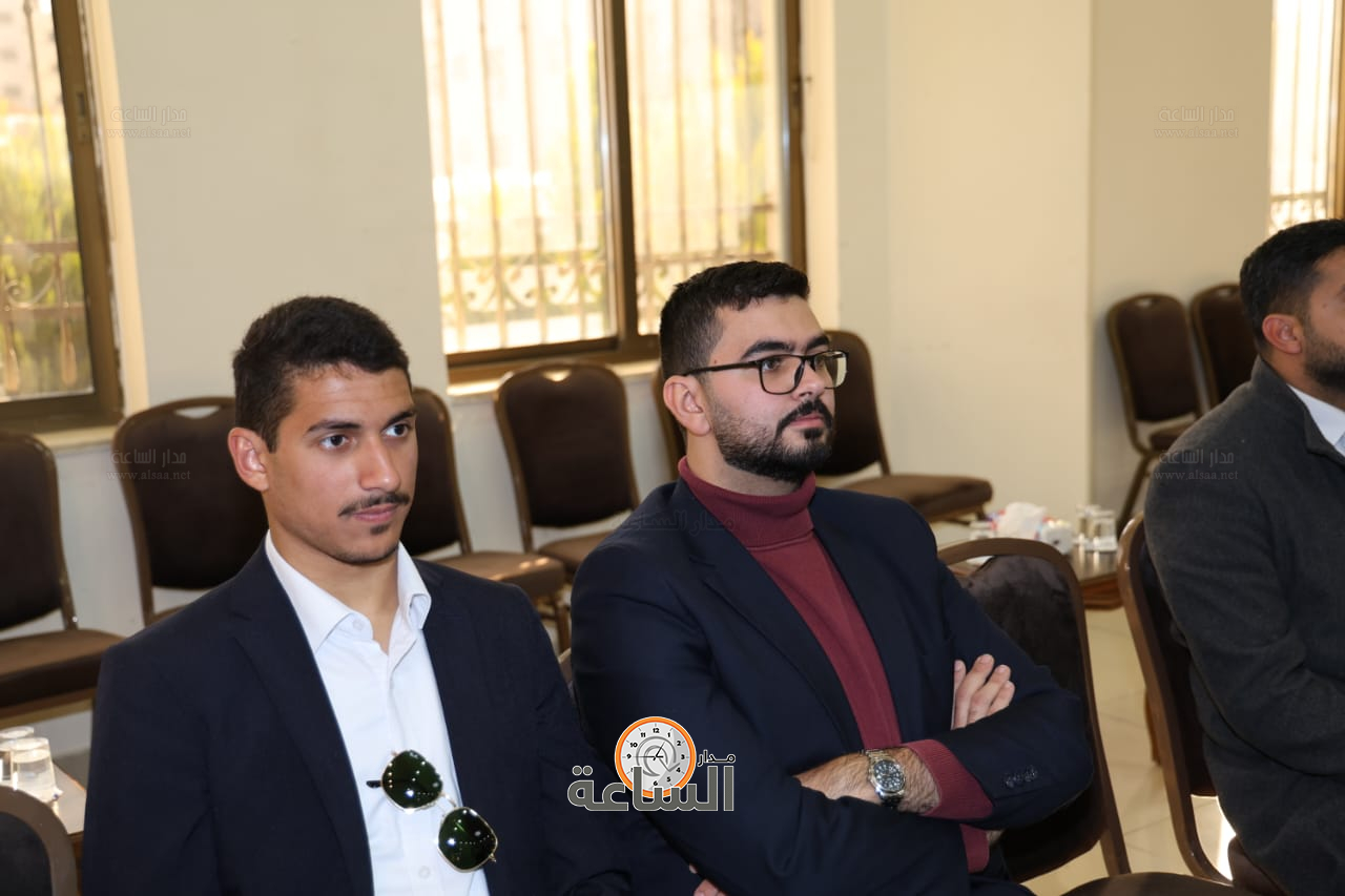 Madar Al-Saa Images 0.03858735084248899