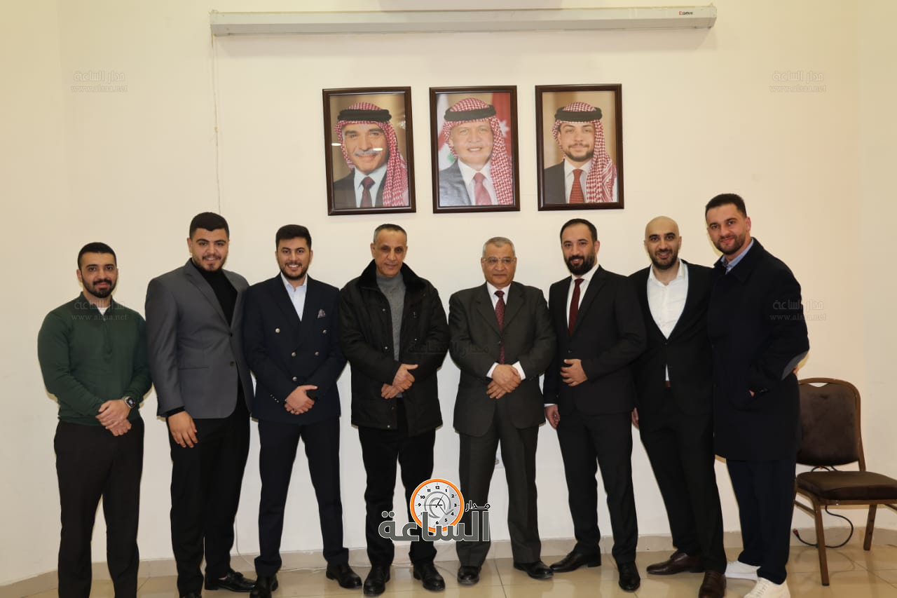 Madar Al-Saa Images 0.358451713868881