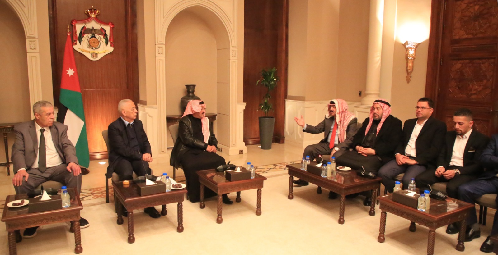 Madar Al-Saa Images 0.6070128904407908