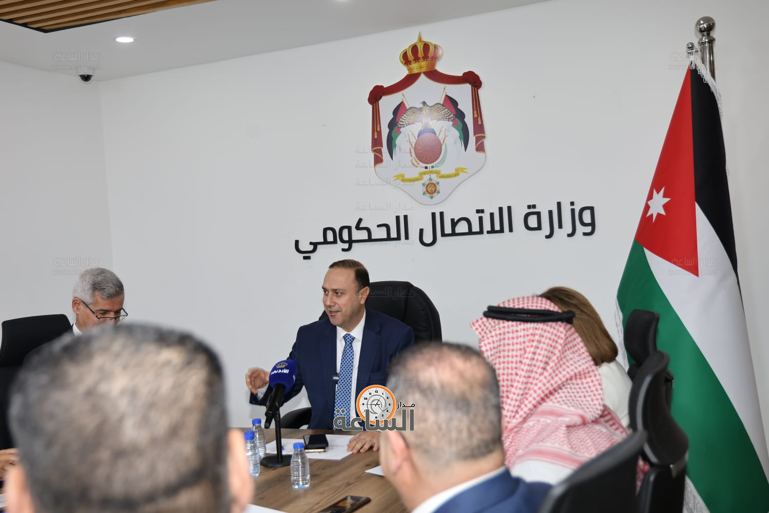 Madar Al-Saa Images 0.5311373239617123