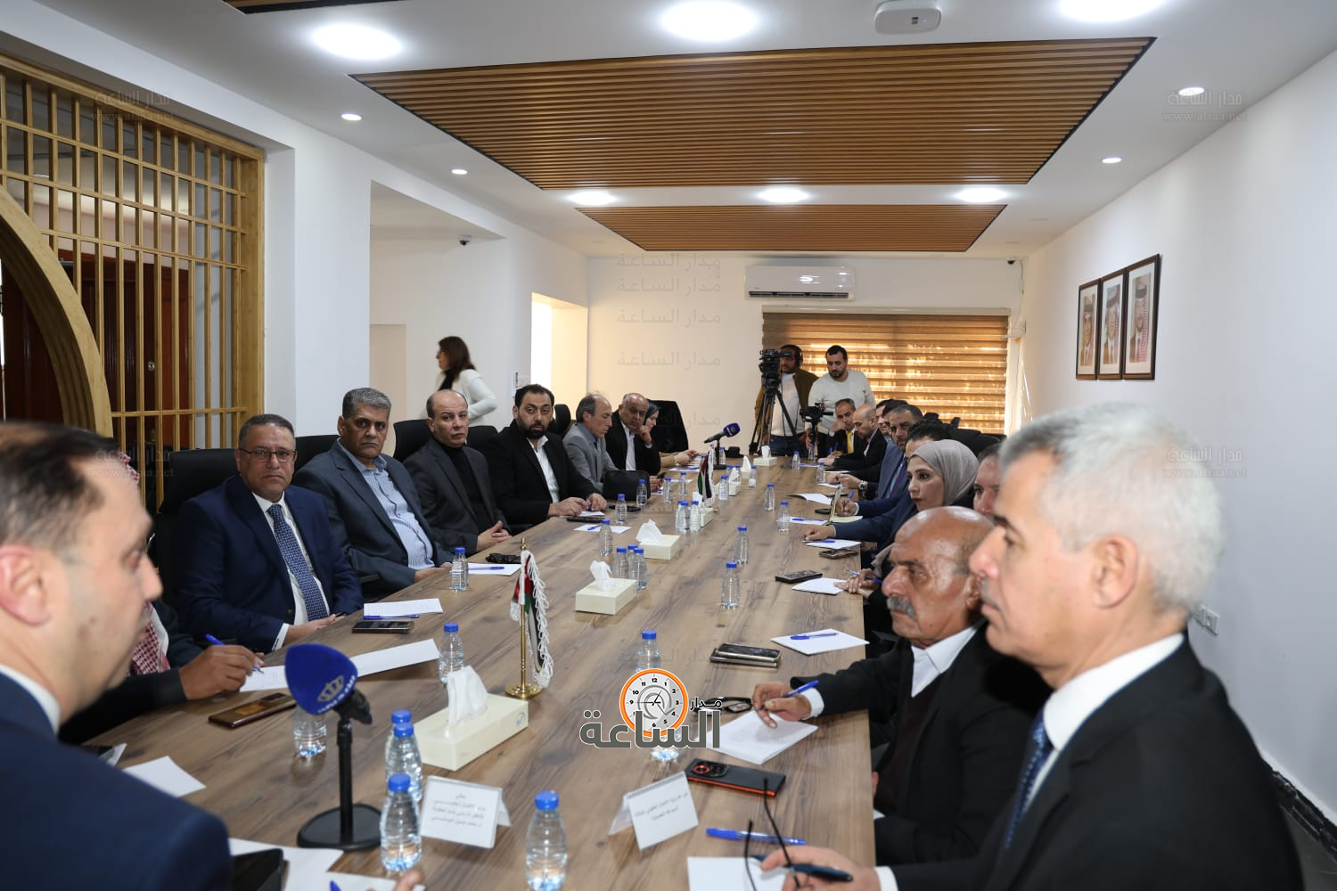 Madar Al-Saa Images 0.936429138017836