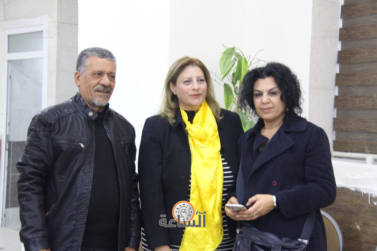 Madar Al-Saa Images 0.42951400414177265