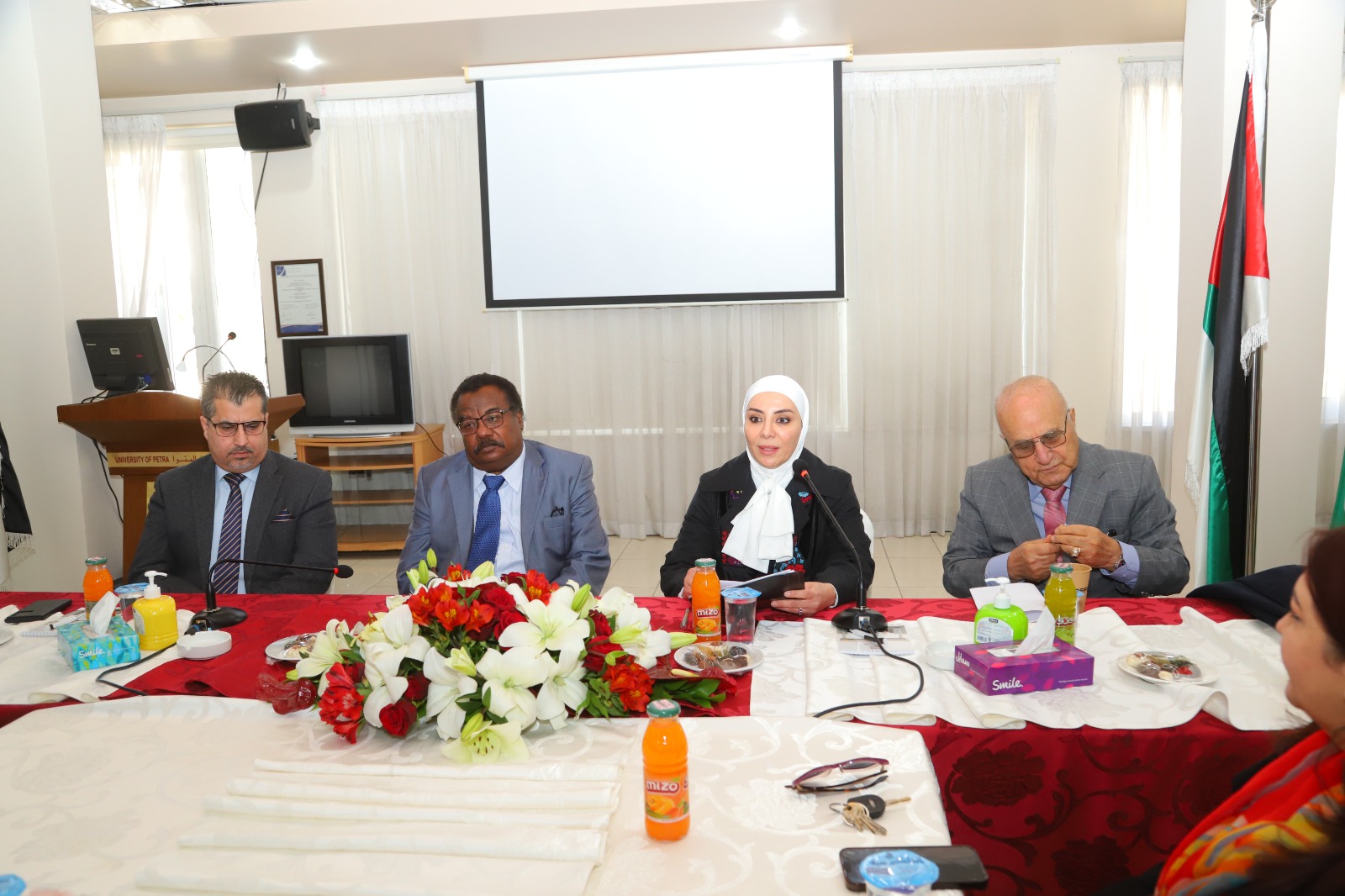 Madar Al-Saa Images 0.7529103390903769