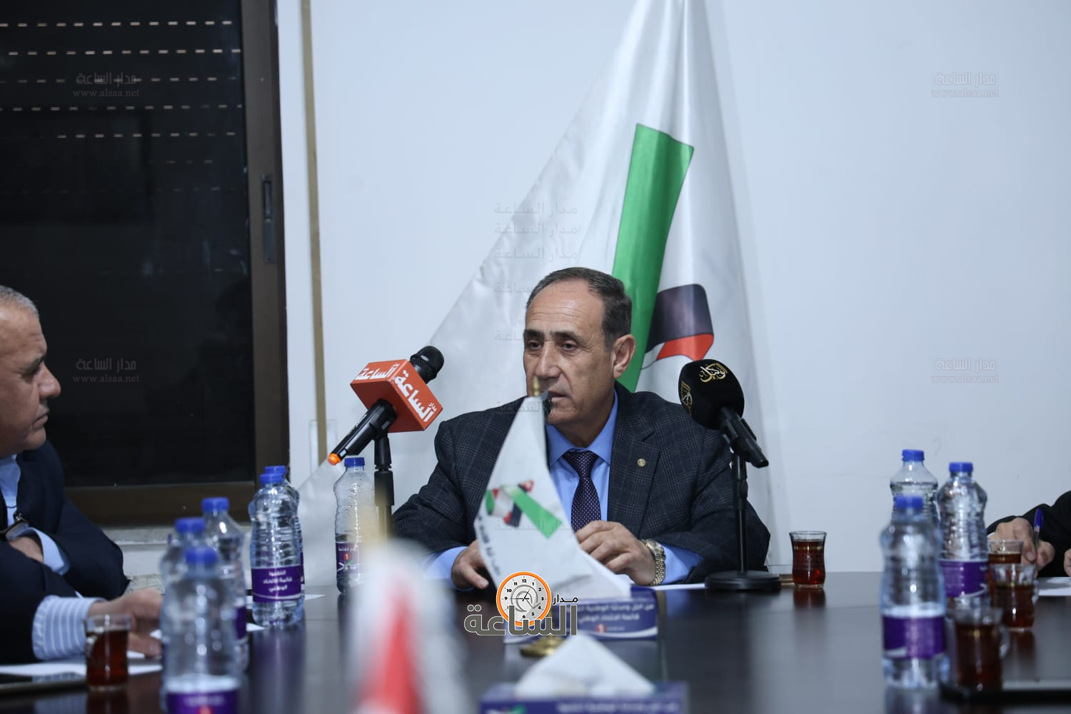 Madar Al-Saa Images 0.4557324840721537