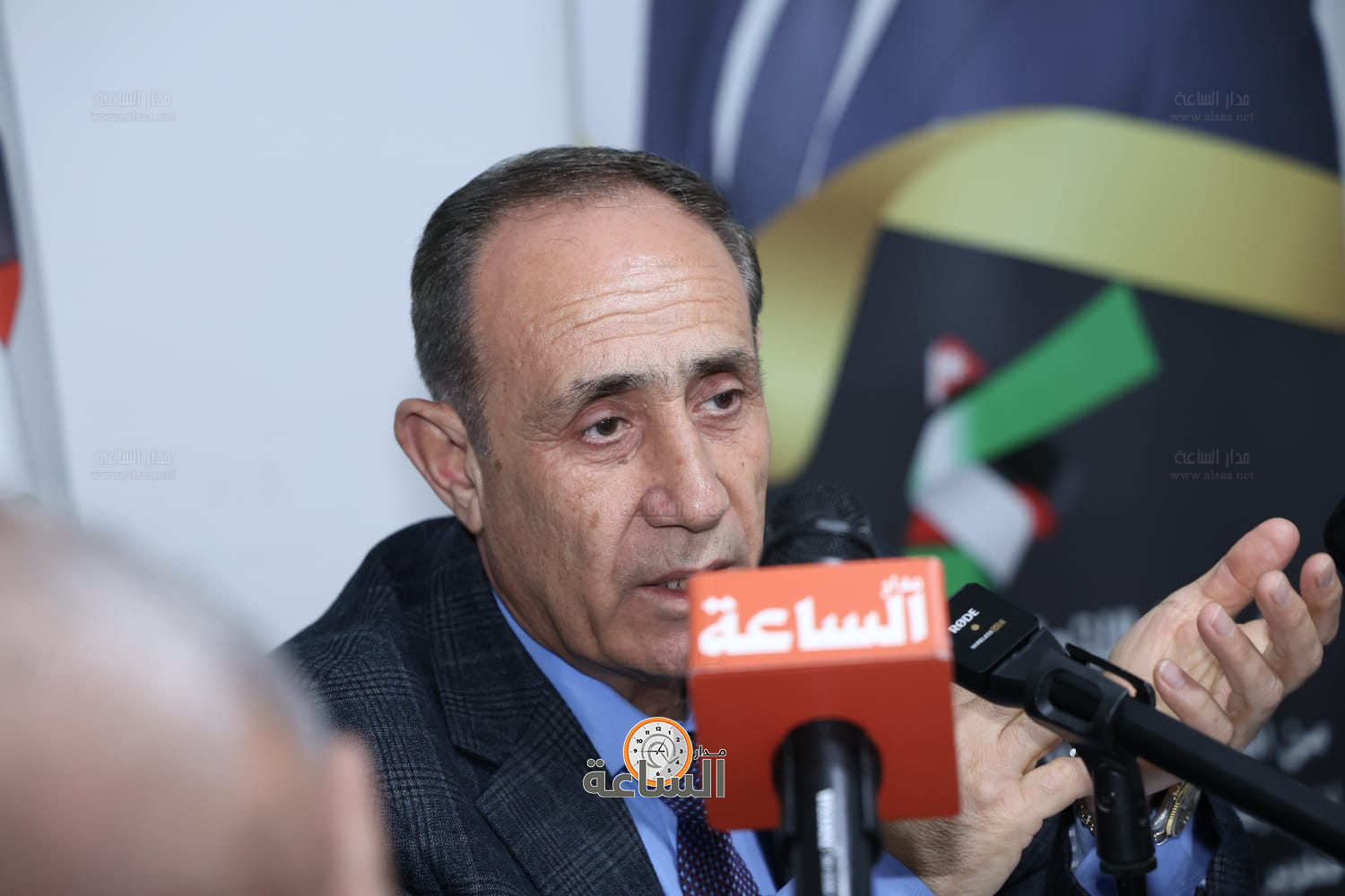 Madar Al-Saa Images 0.8826205721499516