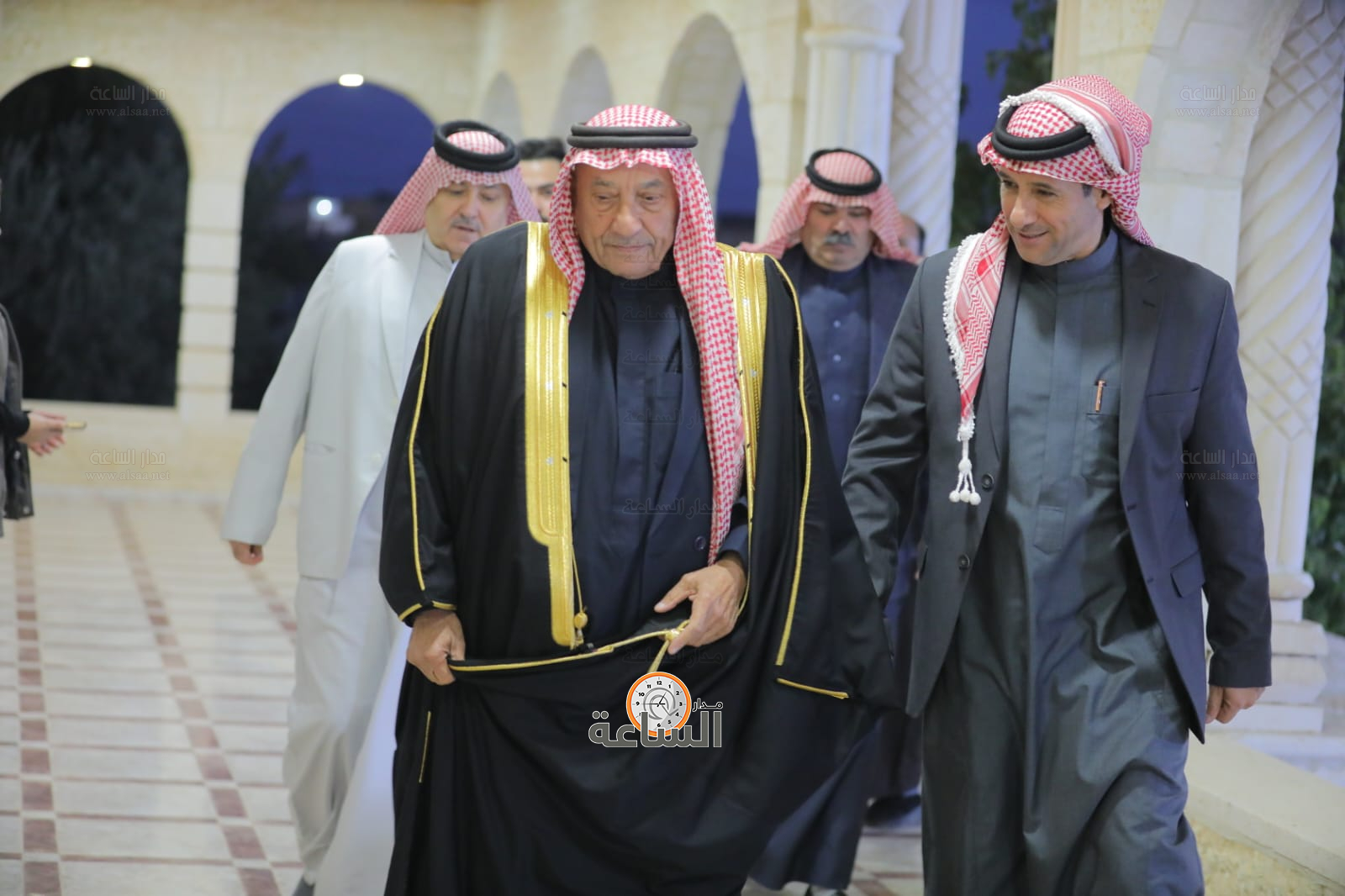 Madar Al-Saa Images 0.5819084117899498