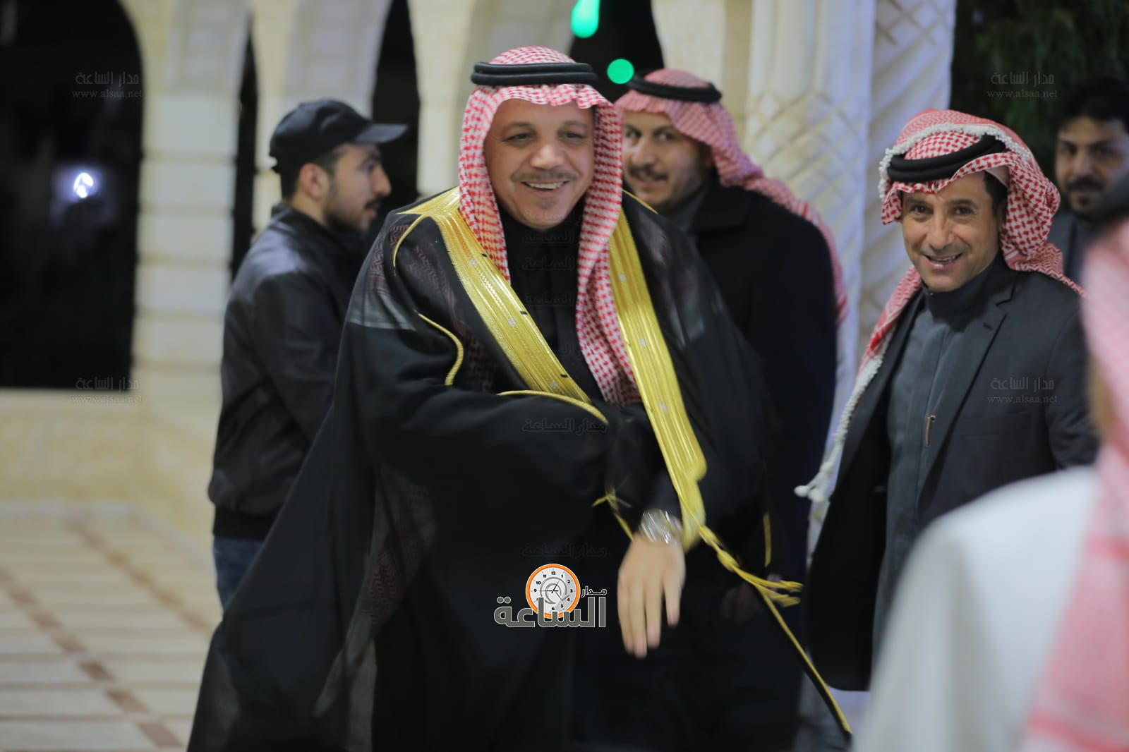 Madar Al-Saa Images 0.3716705139097336