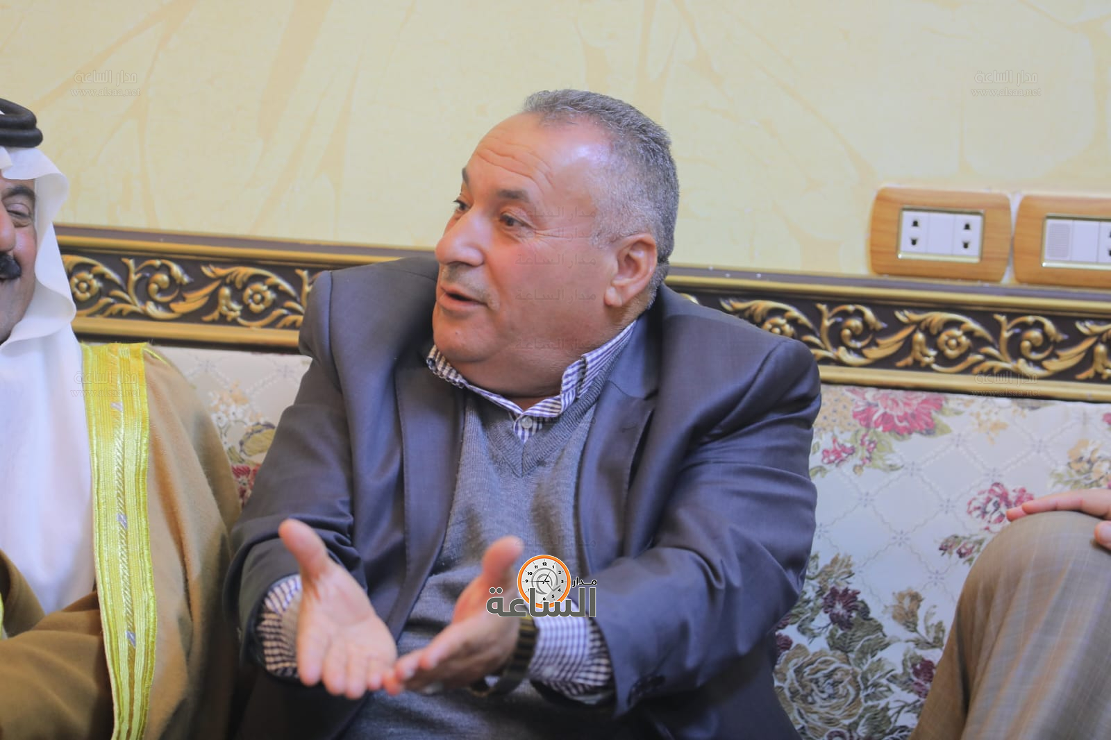 Madar Al-Saa Images 0.9026448486451624