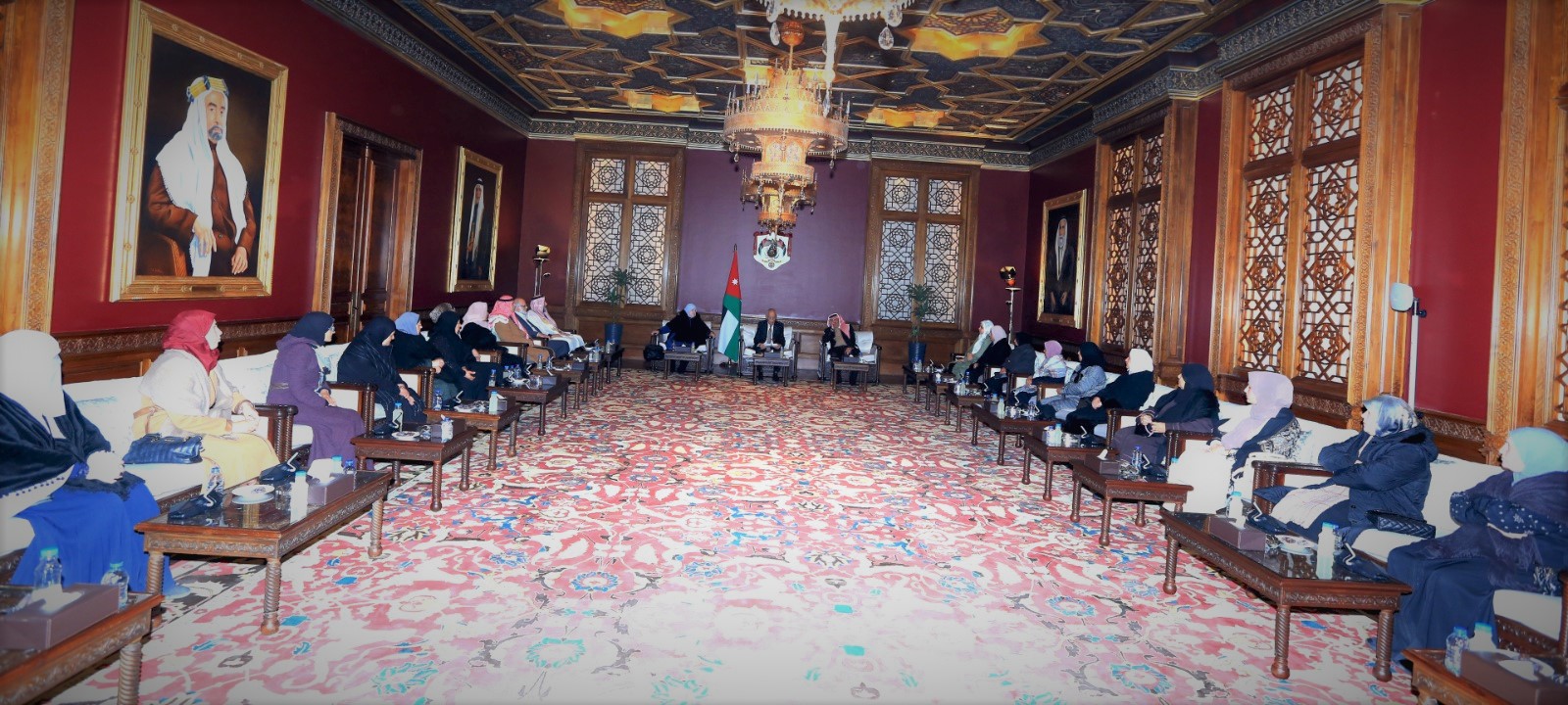 Madar Al-Saa Images 0.5158628448936331