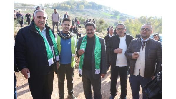 Madar Al-Saa Images 0.04127644583338541