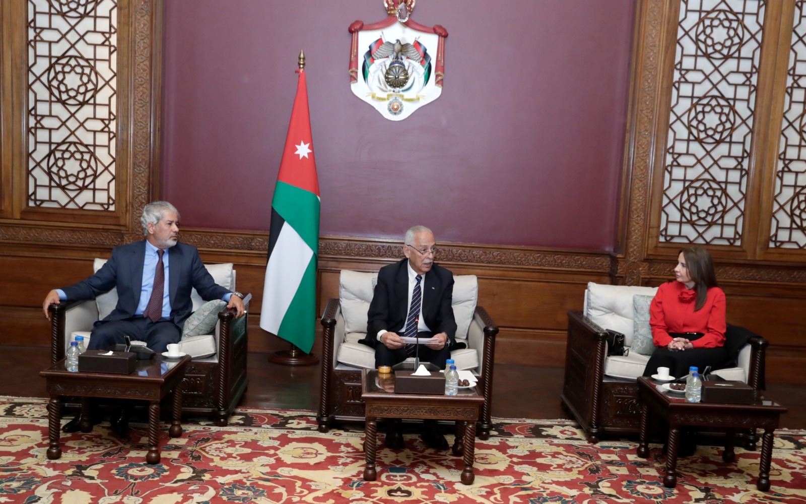 Madar Al-Saa Images 0.4962144784895208