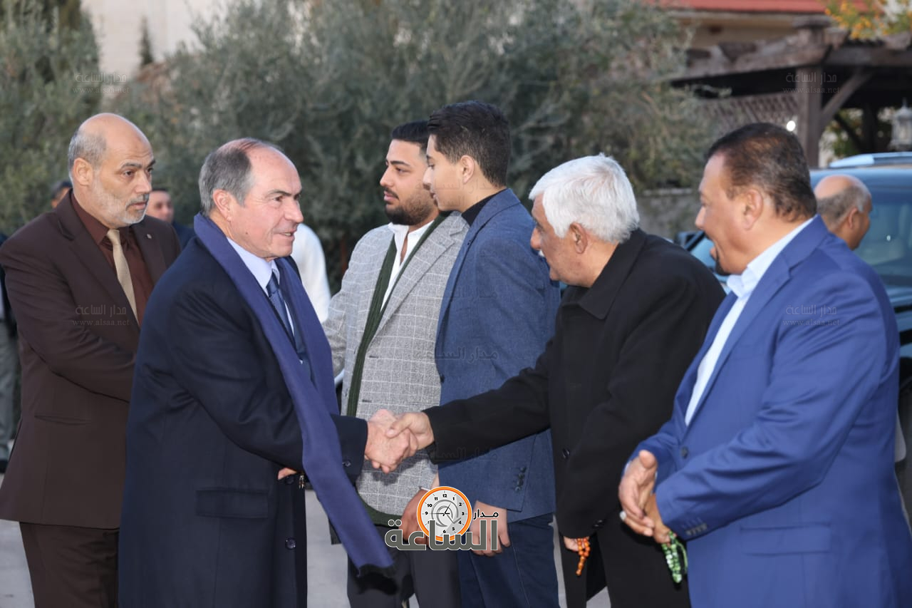 Madar Al-Saa Images 0.15593855192908568