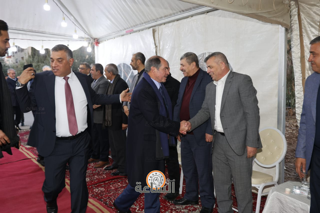 Madar Al-Saa Images 0.24702122316241137