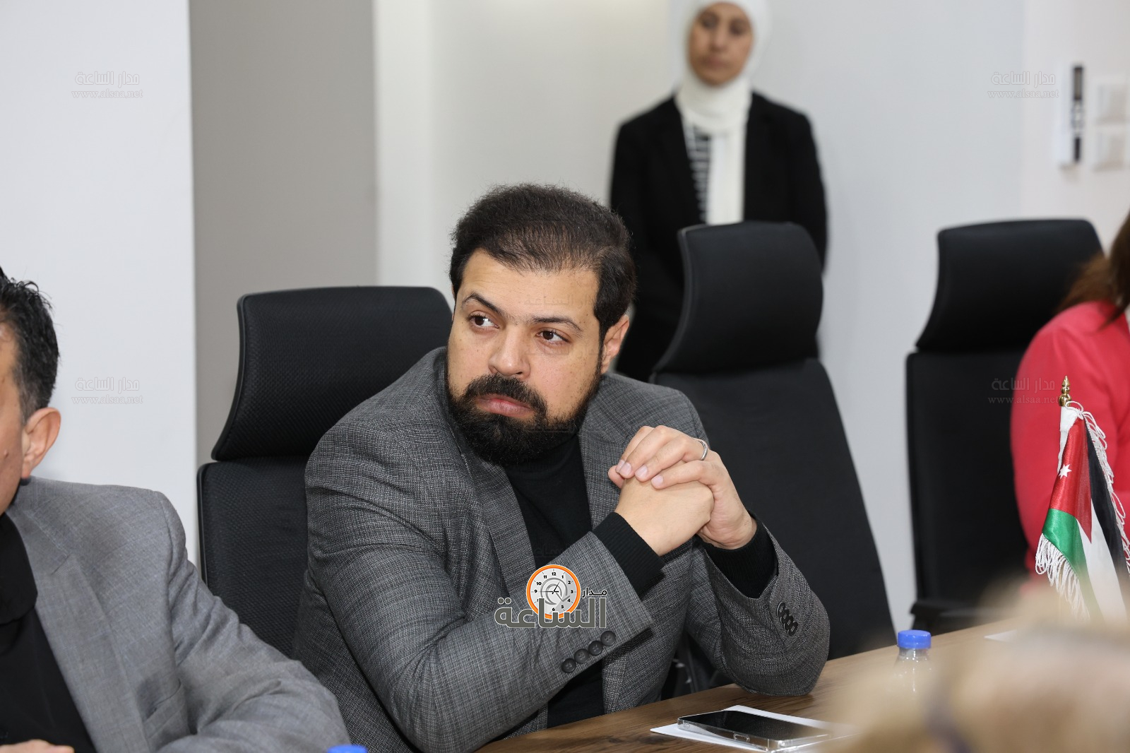 Madar Al-Saa Images 0.7236667869460767