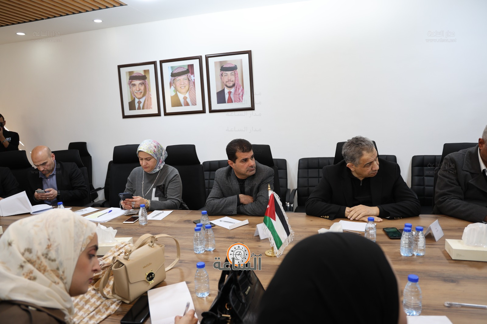 Madar Al-Saa Images 0.9339800942083971