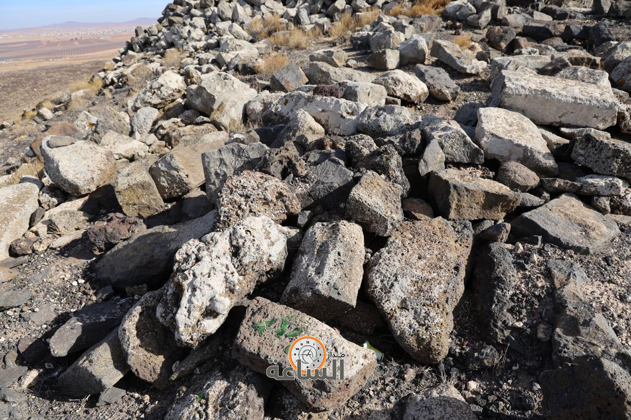 Madar Al-Saa Images 0.01850057217533263