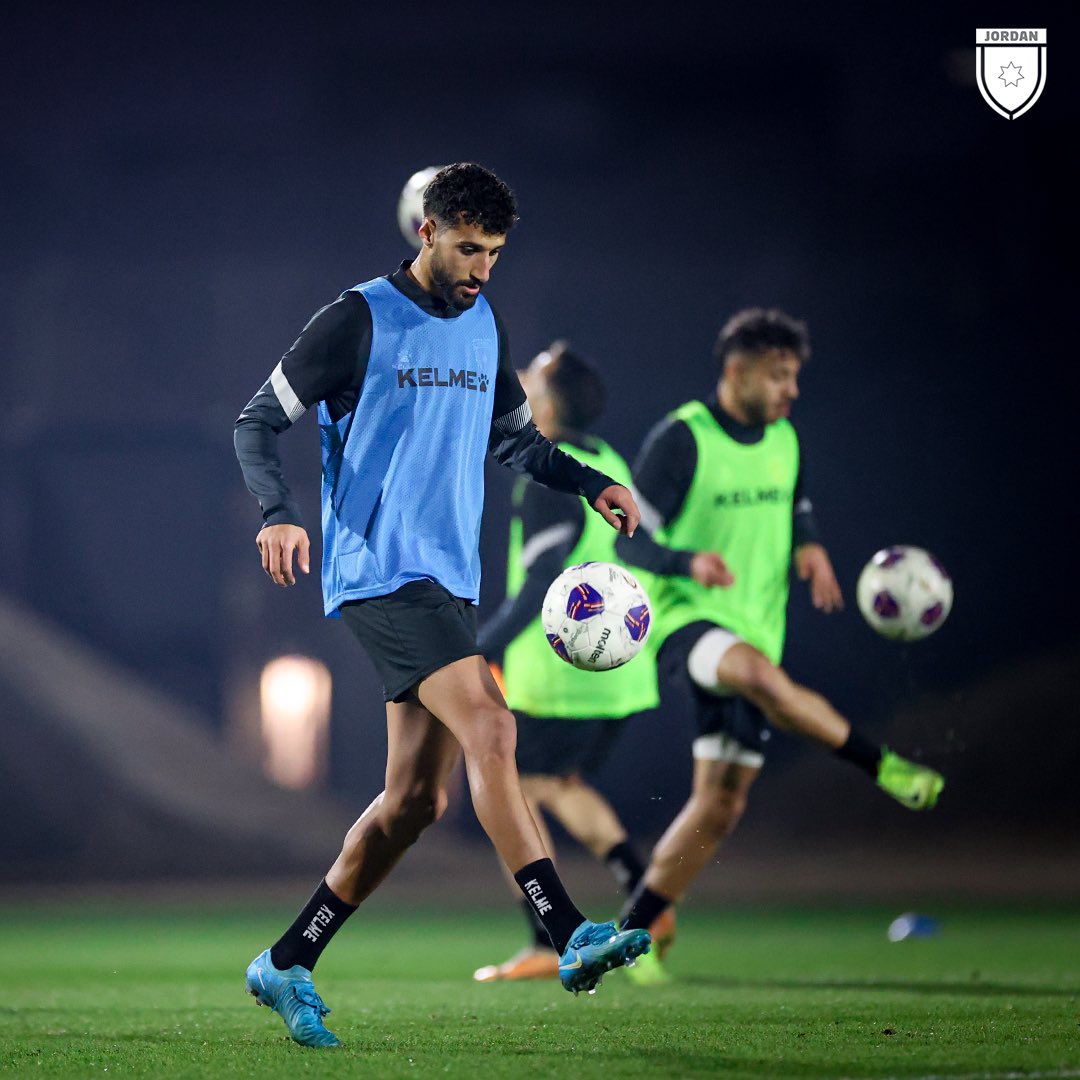 Madar Al-Saa Images 0.35915558763378397