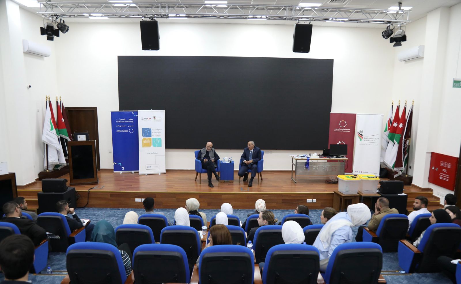 Madar Al-Saa Images 0.7765349601754192