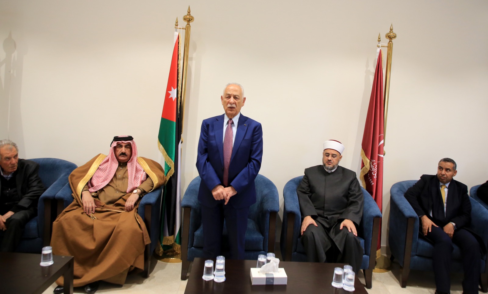 Madar Al-Saa Images 0.4403175163627904