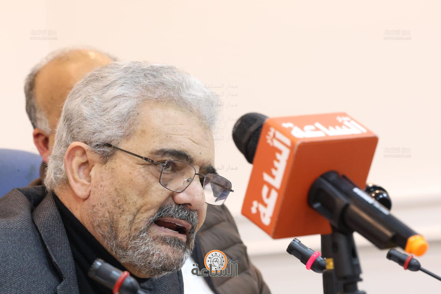 Madar Al-Saa Images 0.7563608367432468