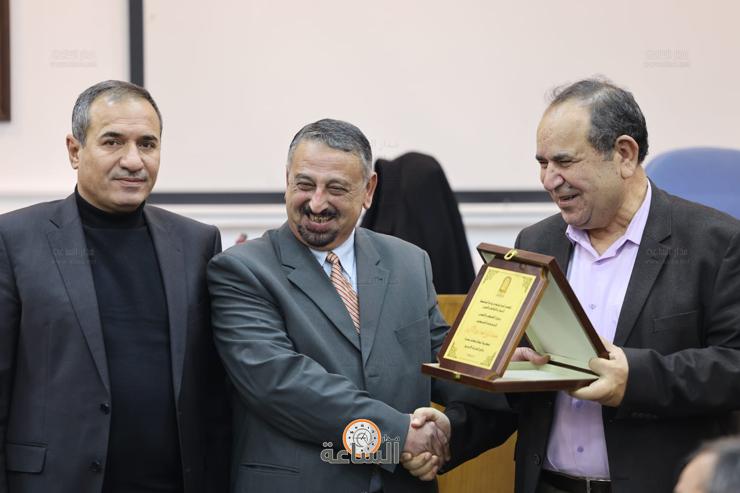 Madar Al-Saa Images 0.392754512175282