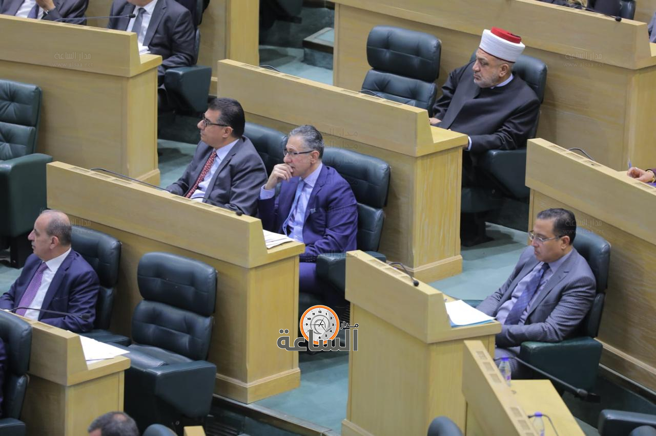 Madar Al-Saa Images 0.3801824142518784