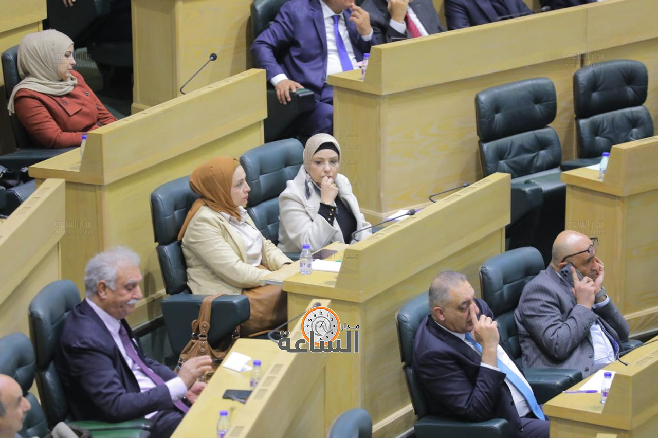 Madar Al-Saa Images 0.8890315019821222