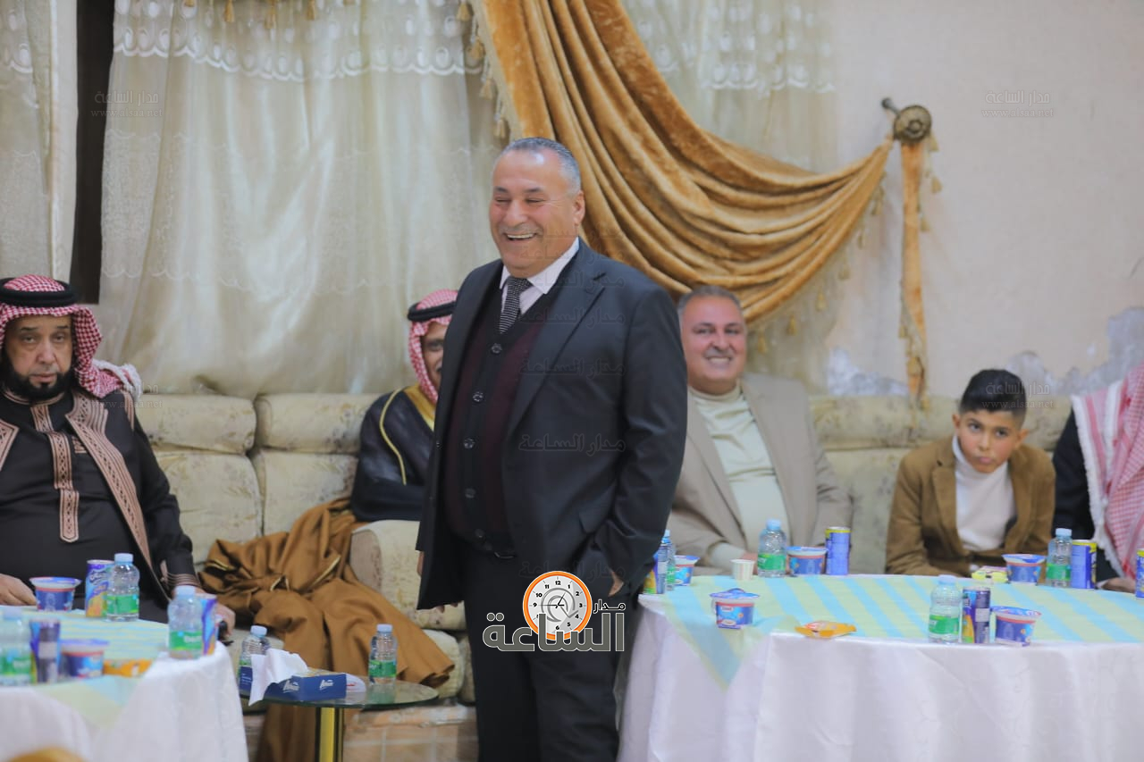 Madar Al-Saa Images 0.004354047196016175