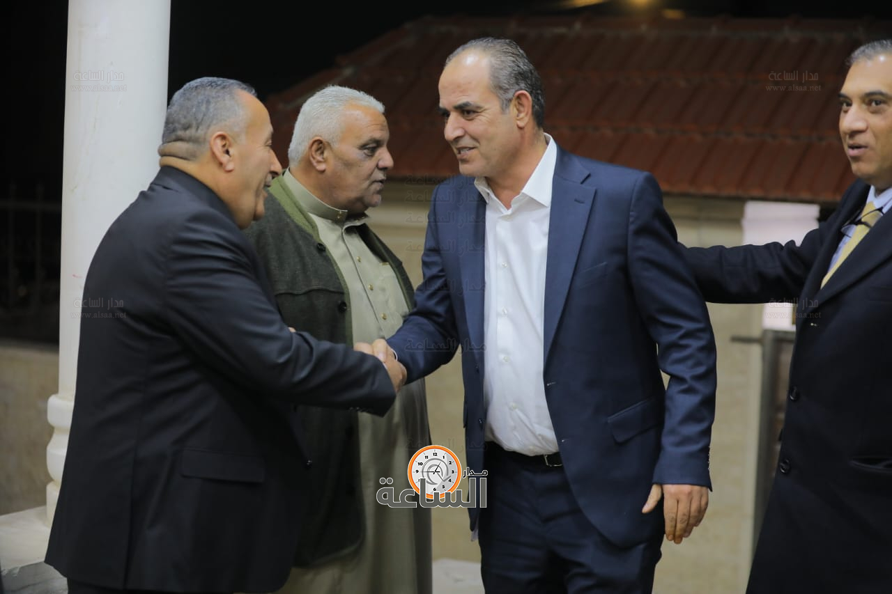 Madar Al-Saa Images 0.3998066273821188