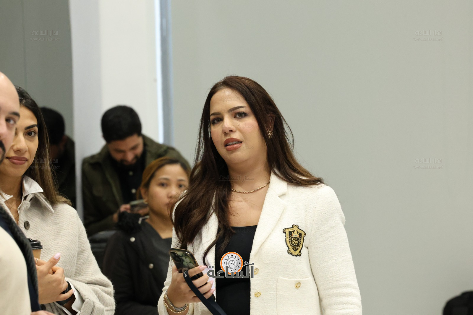 Madar Al-Saa Images 0.7118712603500168