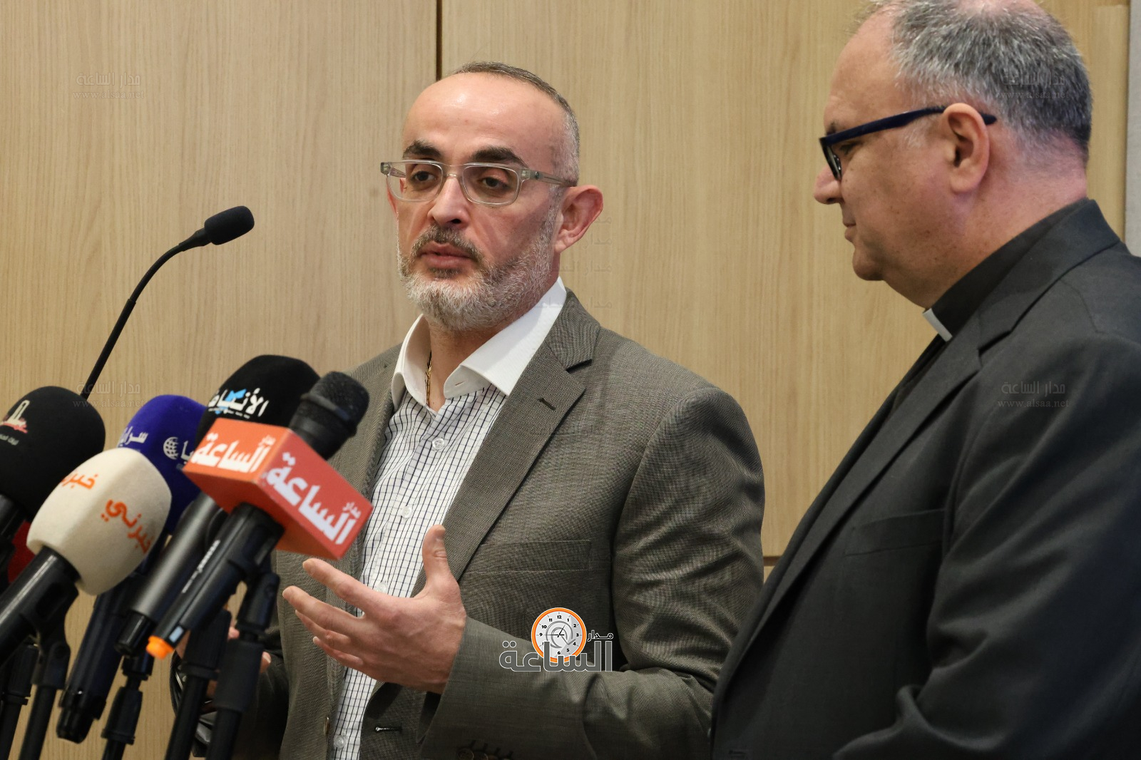 Madar Al-Saa Images 0.6163505715126432