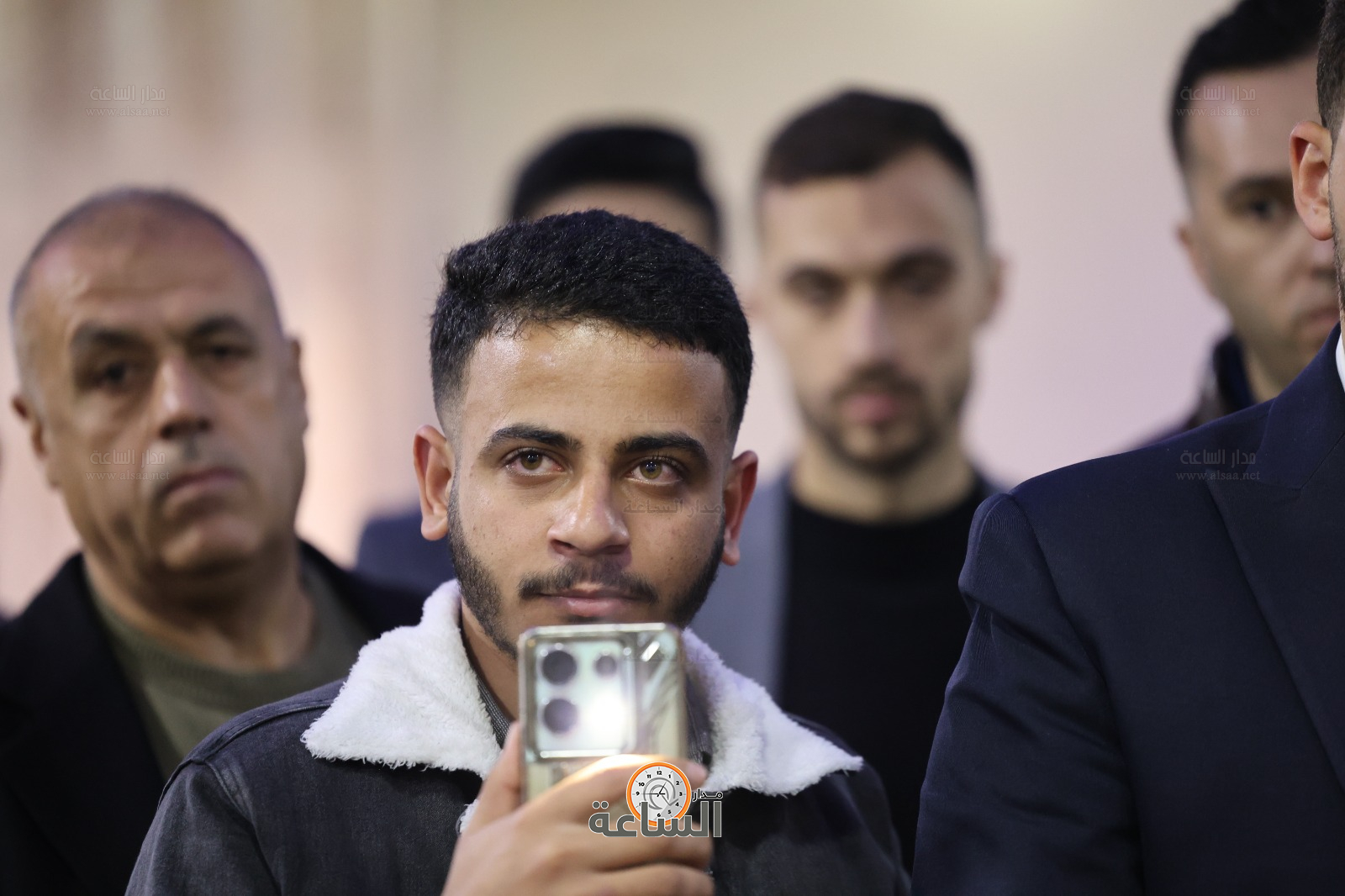 Madar Al-Saa Images 0.4155209861573885