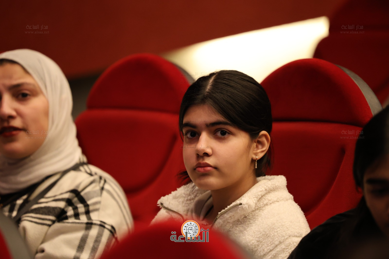 Madar Al-Saa Images 0.3192052423413432