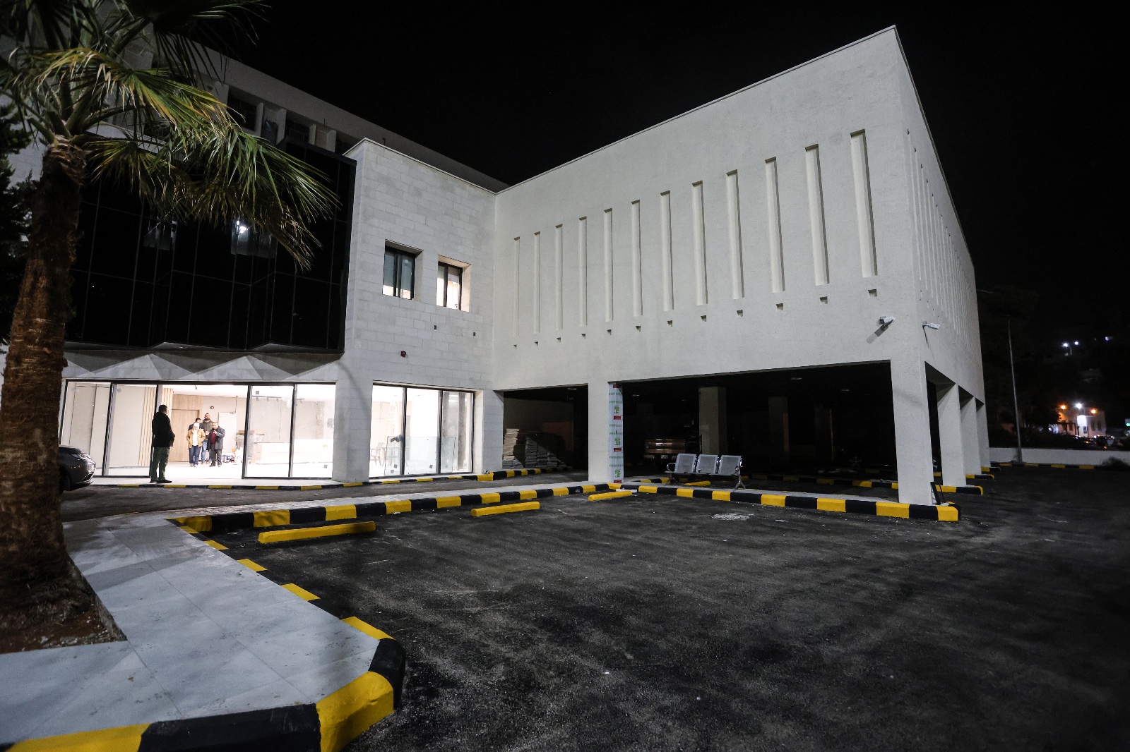 Madar Al-Saa Images 0.17916107177776652