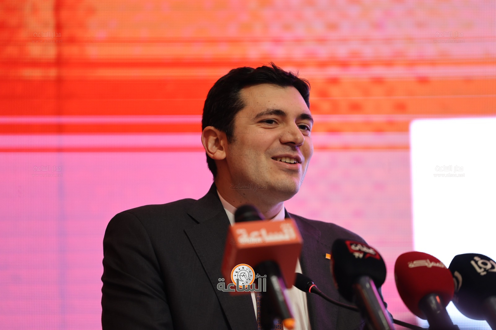 Madar Al-Saa Images 0.6211591477880412