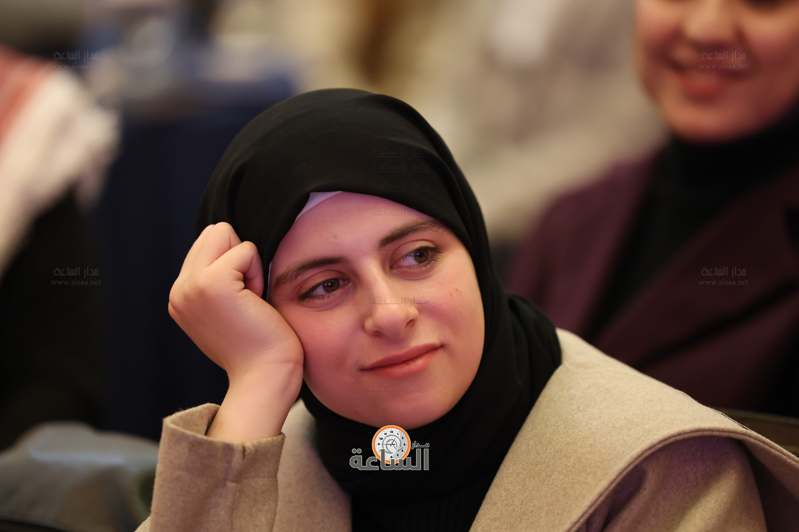 Madar Al-Saa Images 0.422564672125455