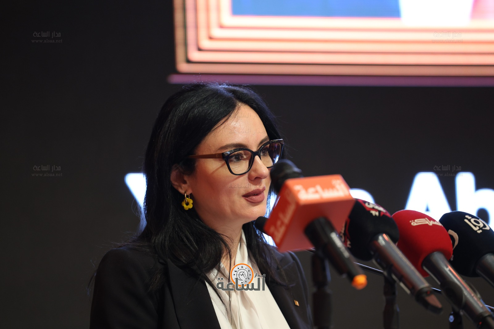 Madar Al-Saa Images 0.30517461298140147