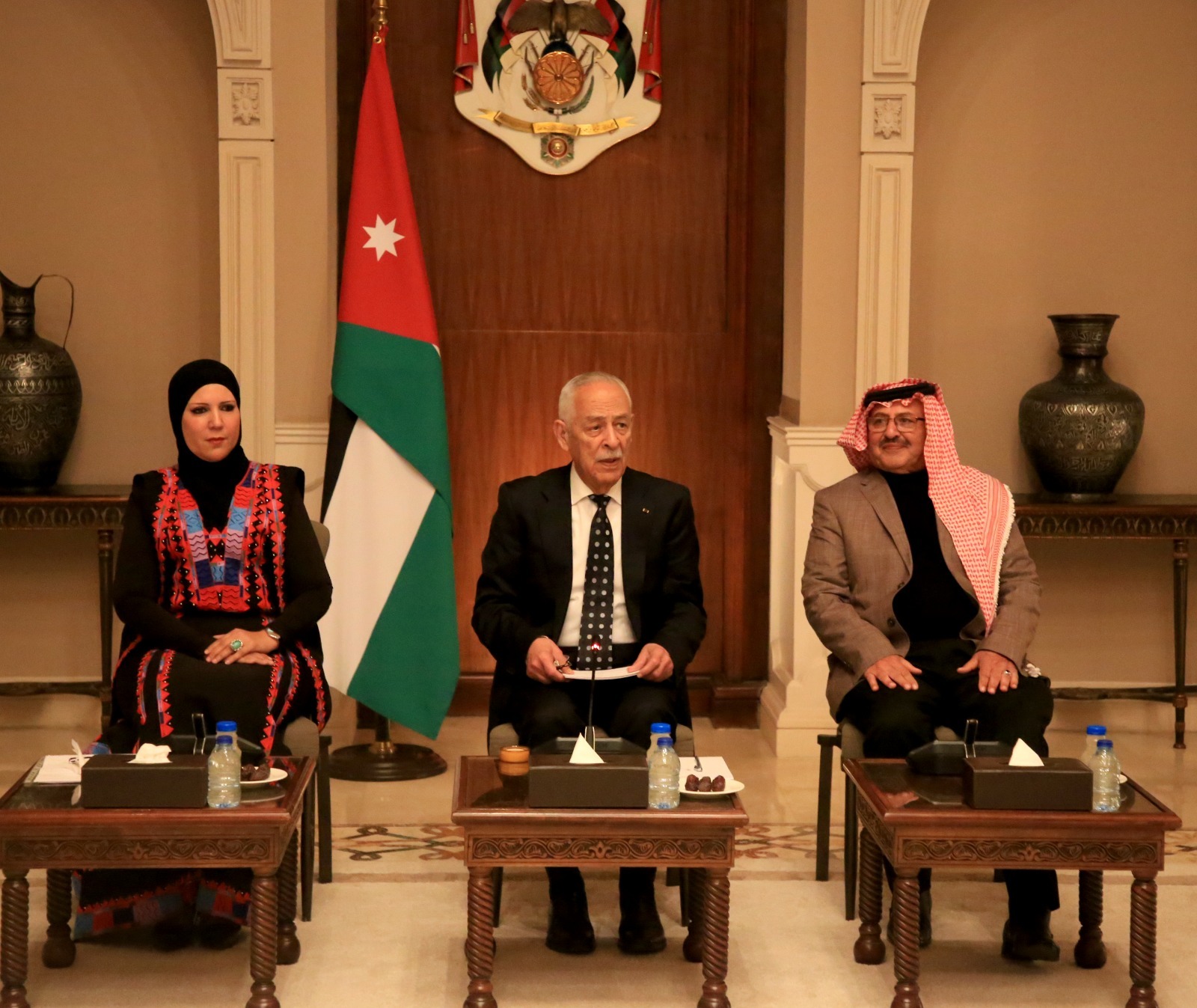 Madar Al-Saa Images 0.3329232251860301