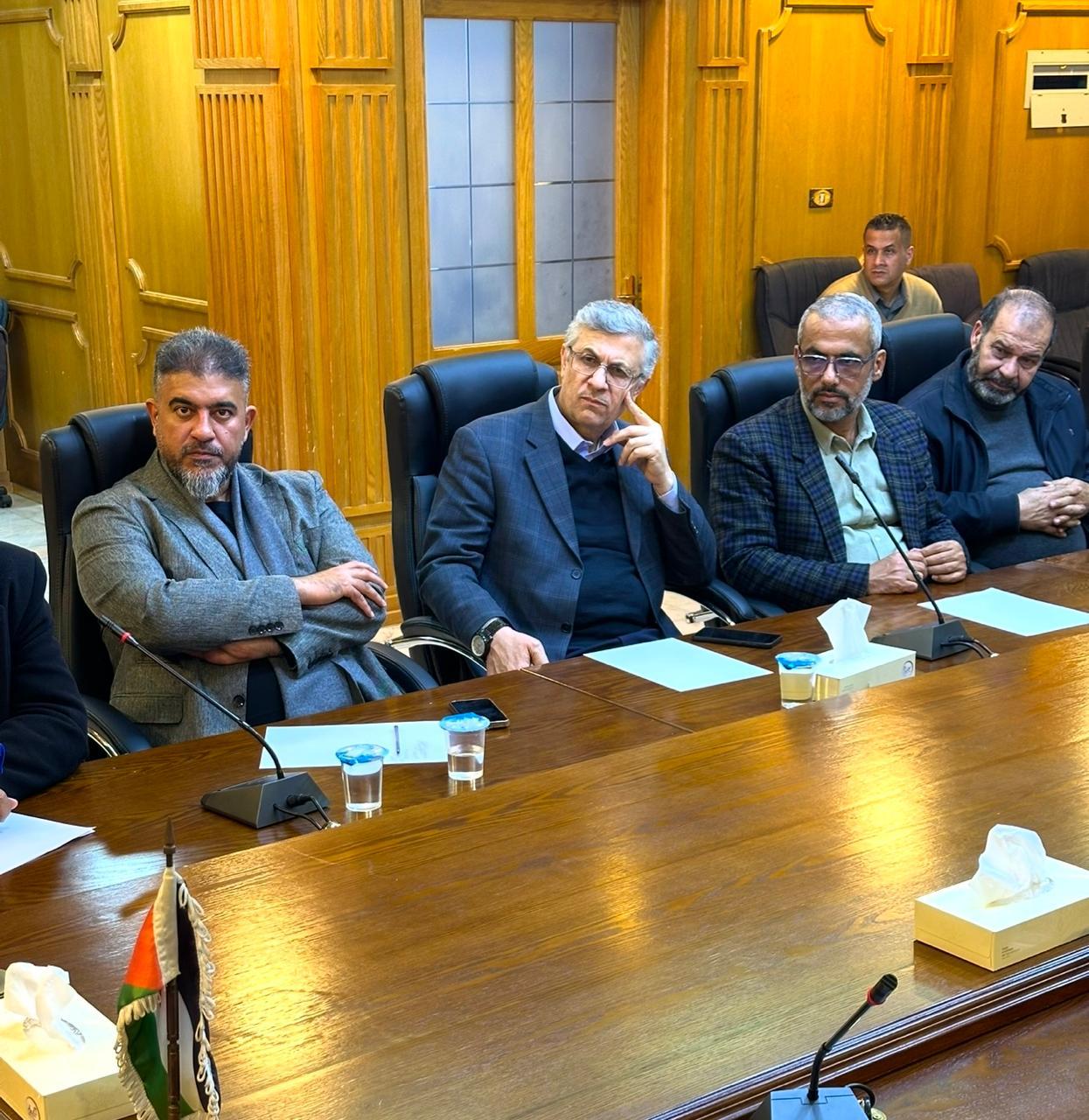 Madar Al-Saa Images 0.33324261460531024