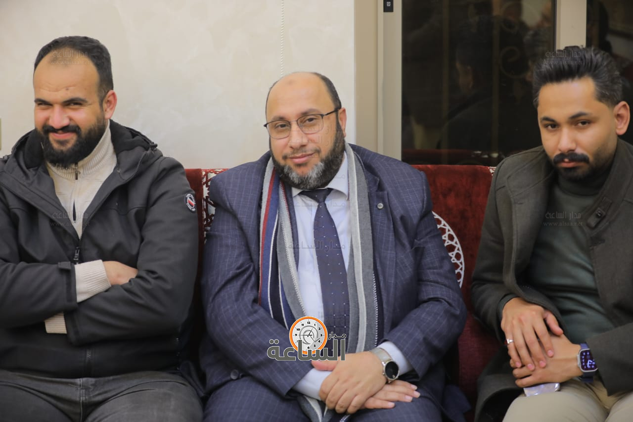 Madar Al-Saa Images 0.525633341750045