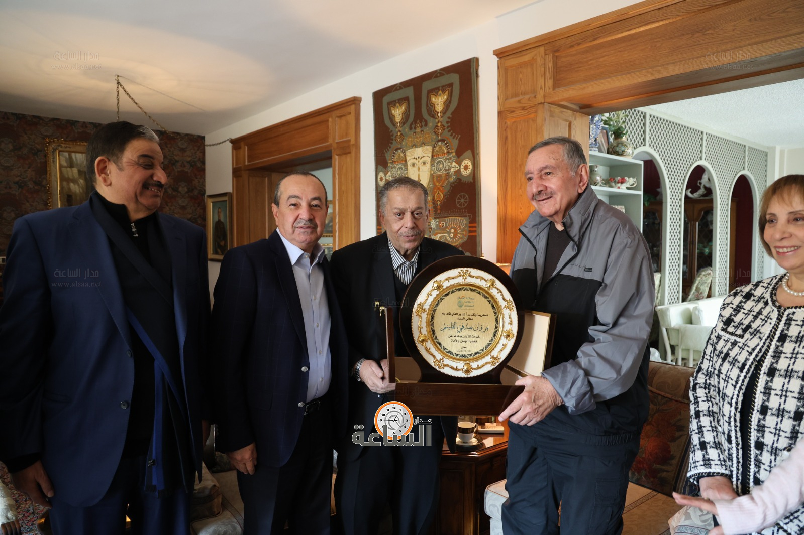 Madar Al-Saa Images 0.360014555260894