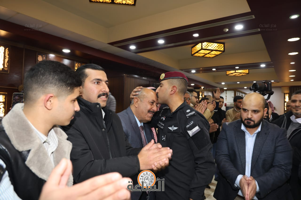 Madar Al-Saa Images 0.9166282842651472