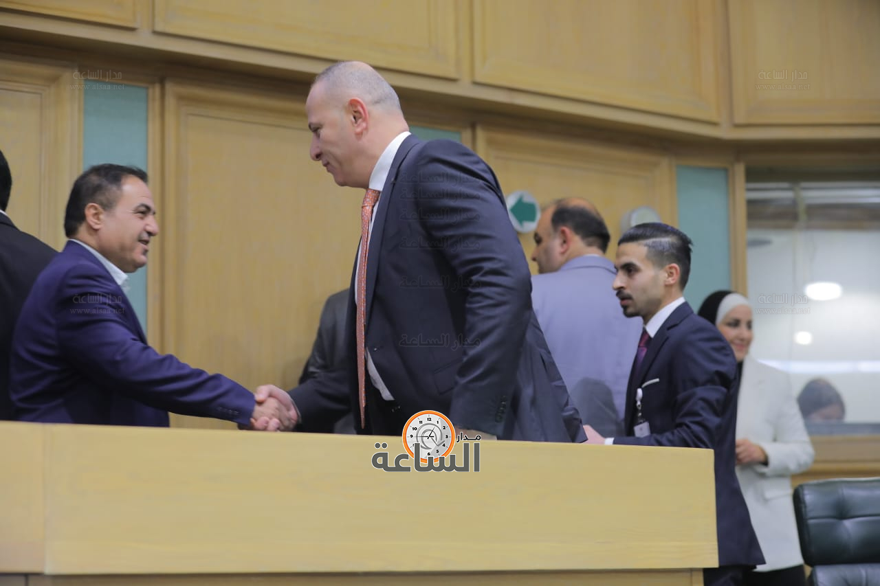 Madar Al-Saa Images 0.4484491434865405