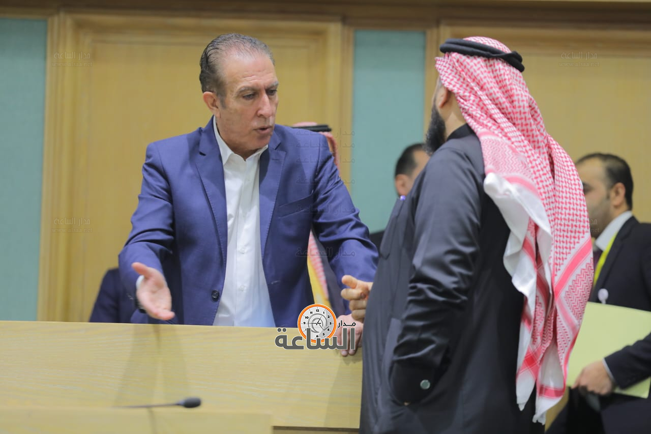 Madar Al-Saa Images 0.16103806778343177