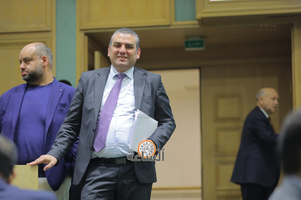 Madar Al-Saa Images 0.8701852632838769