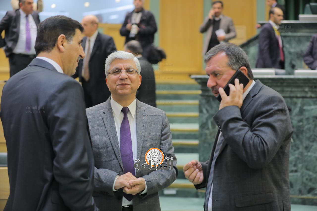 Madar Al-Saa Images 0.5226105328081907