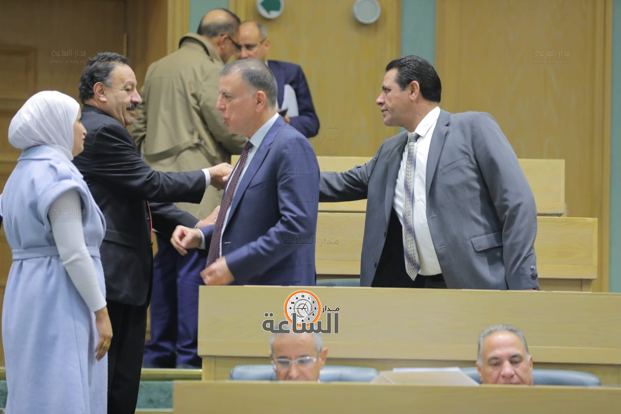 Madar Al-Saa Images 0.615841154600332